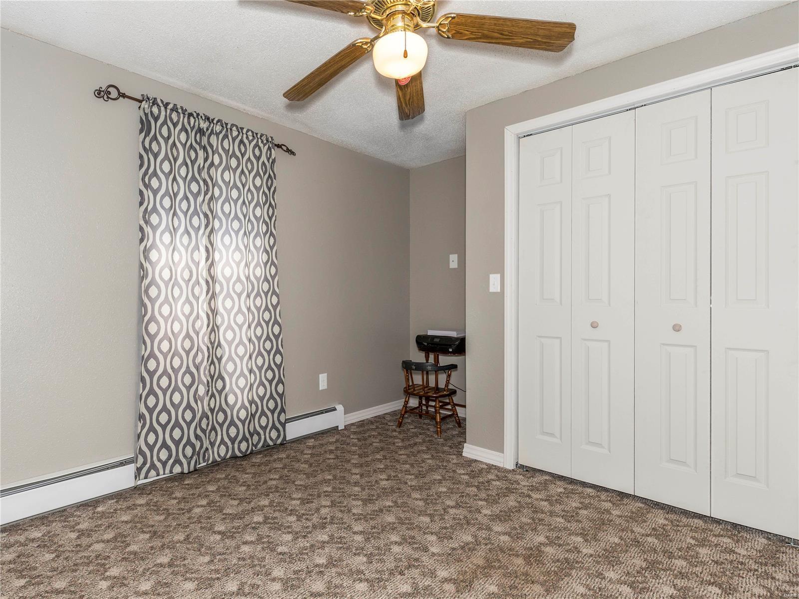 401 East Maple Street Gillespie, IL 62033 - Photo 32 of 36 Gallery Image 32
