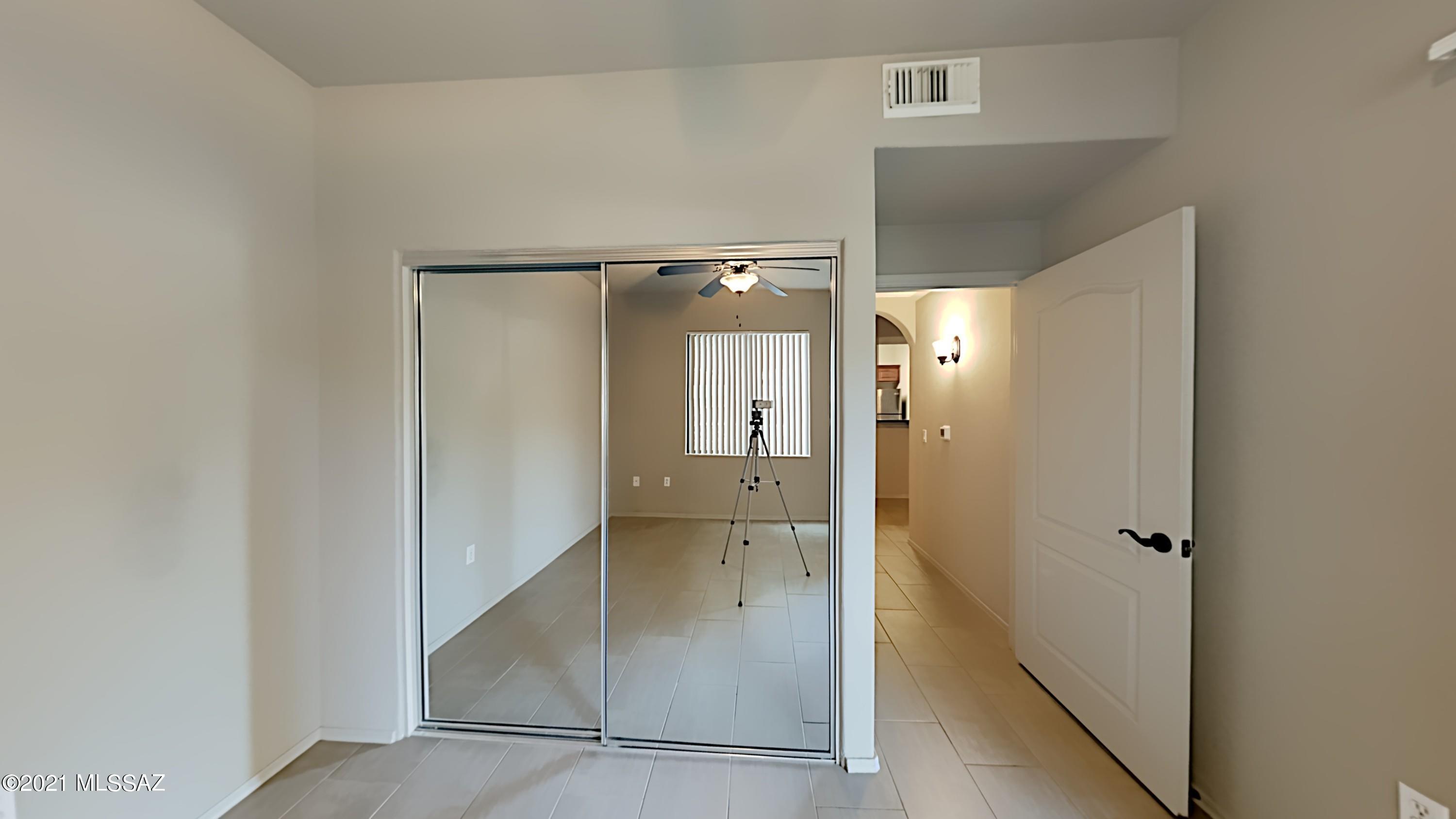2550 East River Road Tucson, AZ 85718 - Photo 15 of 22