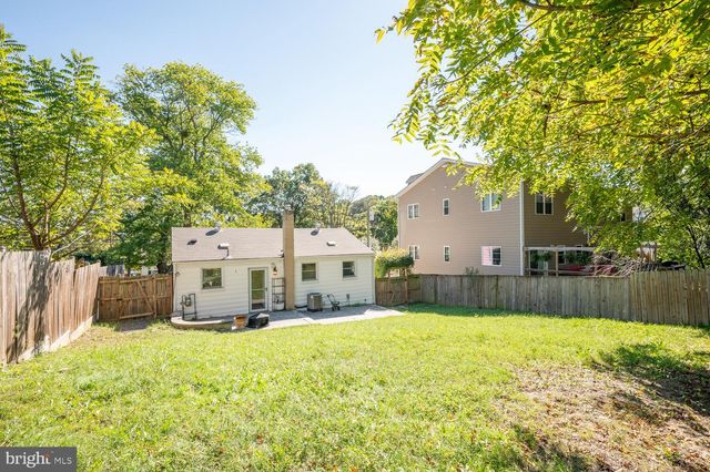 $575,000 | 3507 22nd Street South, Arlington, VA 22204