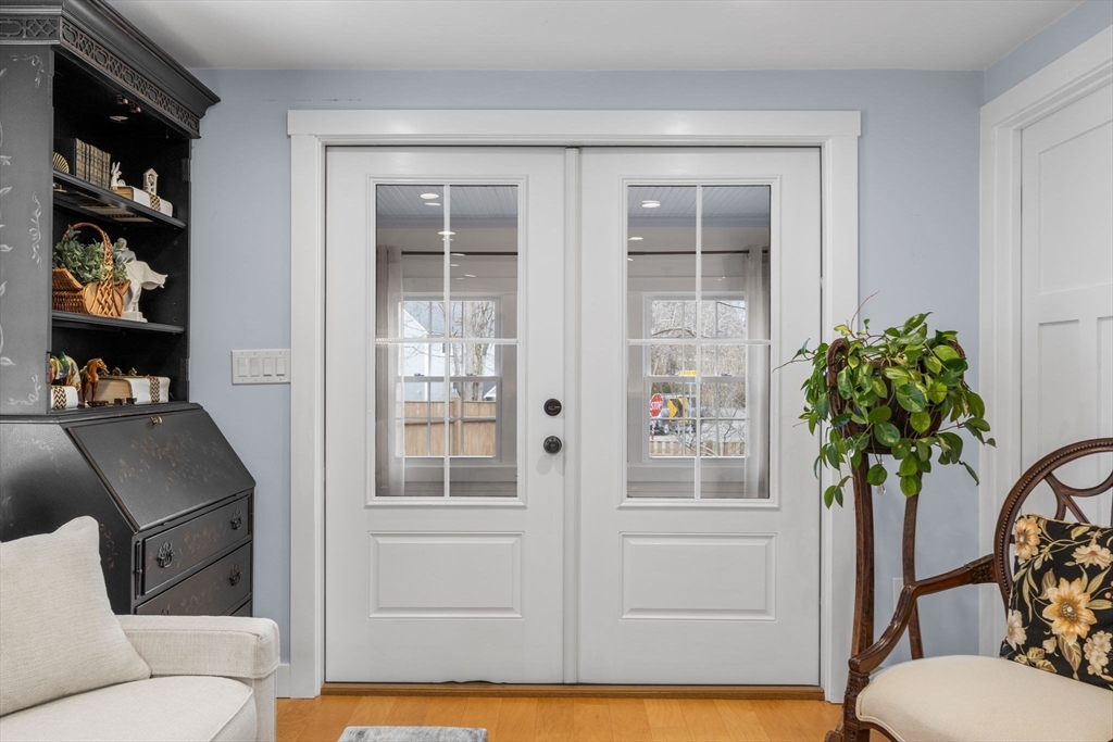 182 Woods Hole Road Falmouth, MA 02540 - Photo 8 of 42