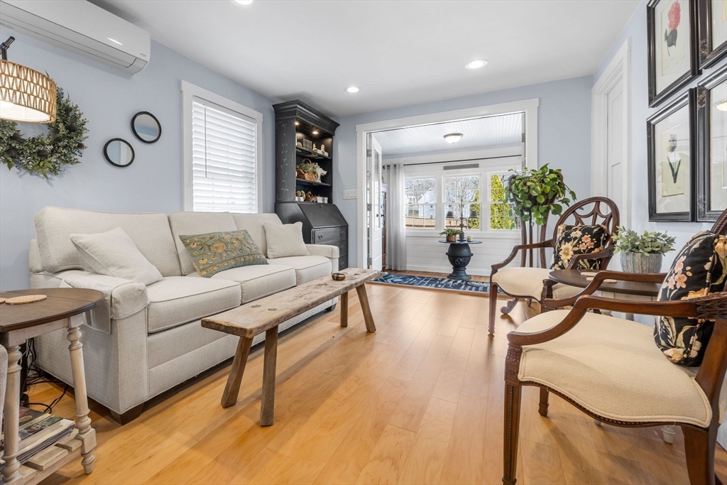 182 Woods Hole Road Falmouth, MA 02540 - Photo 10 of 42