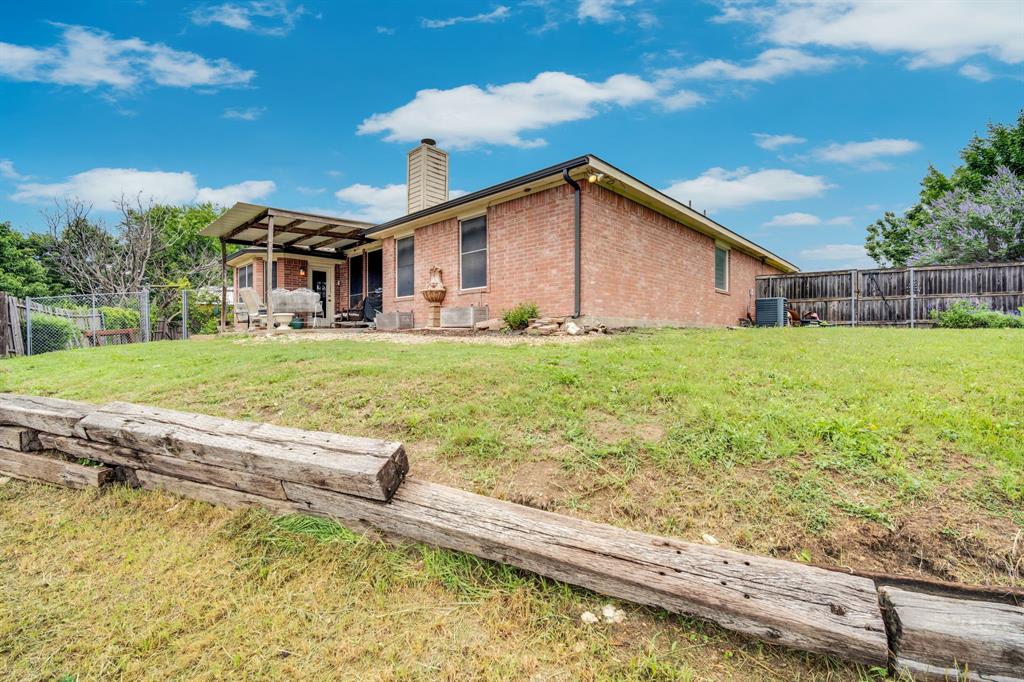 1605 South 3rd Street Midlothian, TX 76065 - Photo 7 of 26 Many backyard possibilities