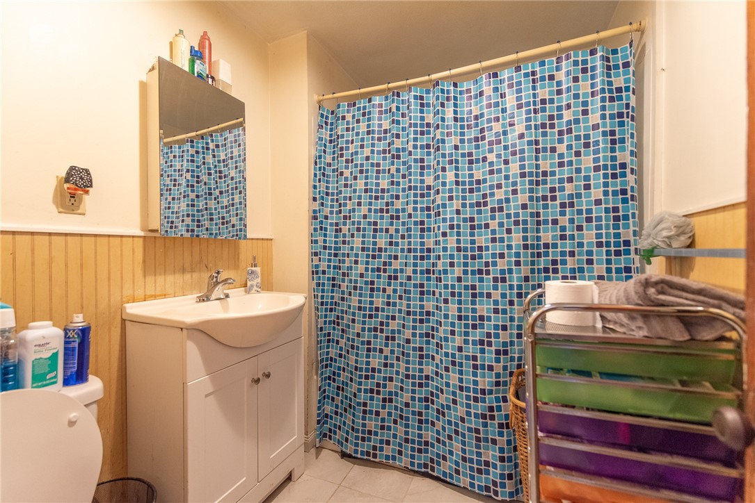 104 Avenue C Woonsocket, RI 02895 - Photo 25 of 38