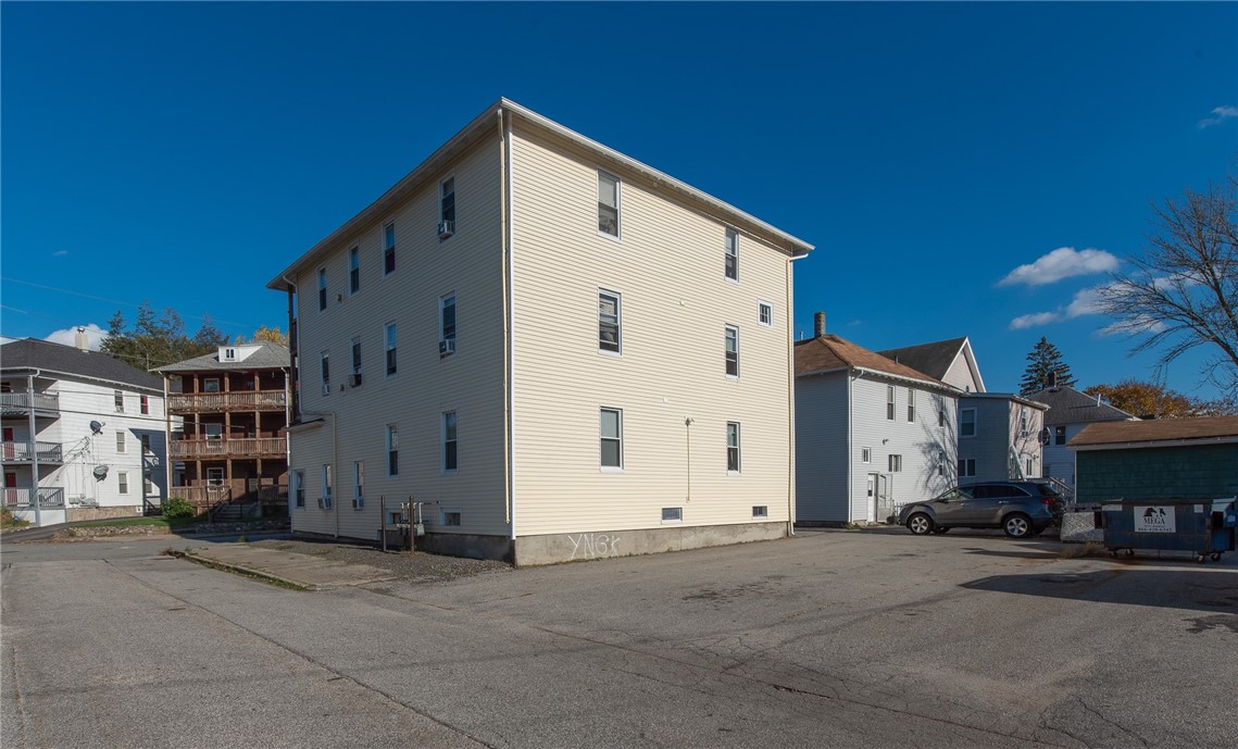 104 Avenue C Woonsocket, RI 02895 - Photo 26 of 38