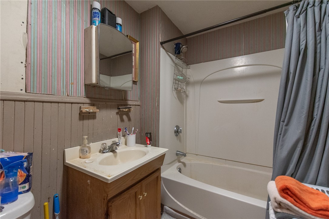 104 Avenue C Woonsocket, RI 02895 - Photo 34 of 38