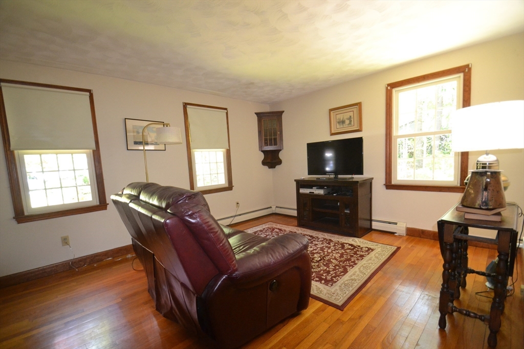 18 Bennett Road Rochester, MA 02770 - Photo 17 of 42