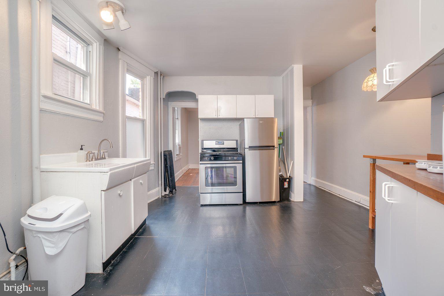 2740 North Calvert Street Baltimore, MD 21218 - Photo 13 of 32 Apt 2