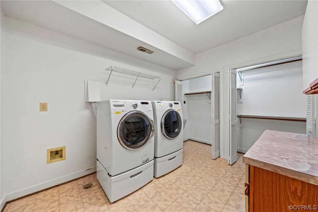 13703 Beechwood Point Road Midlothian, VA 23112 - Photo 38 of 50 a utility room with dryer and washer