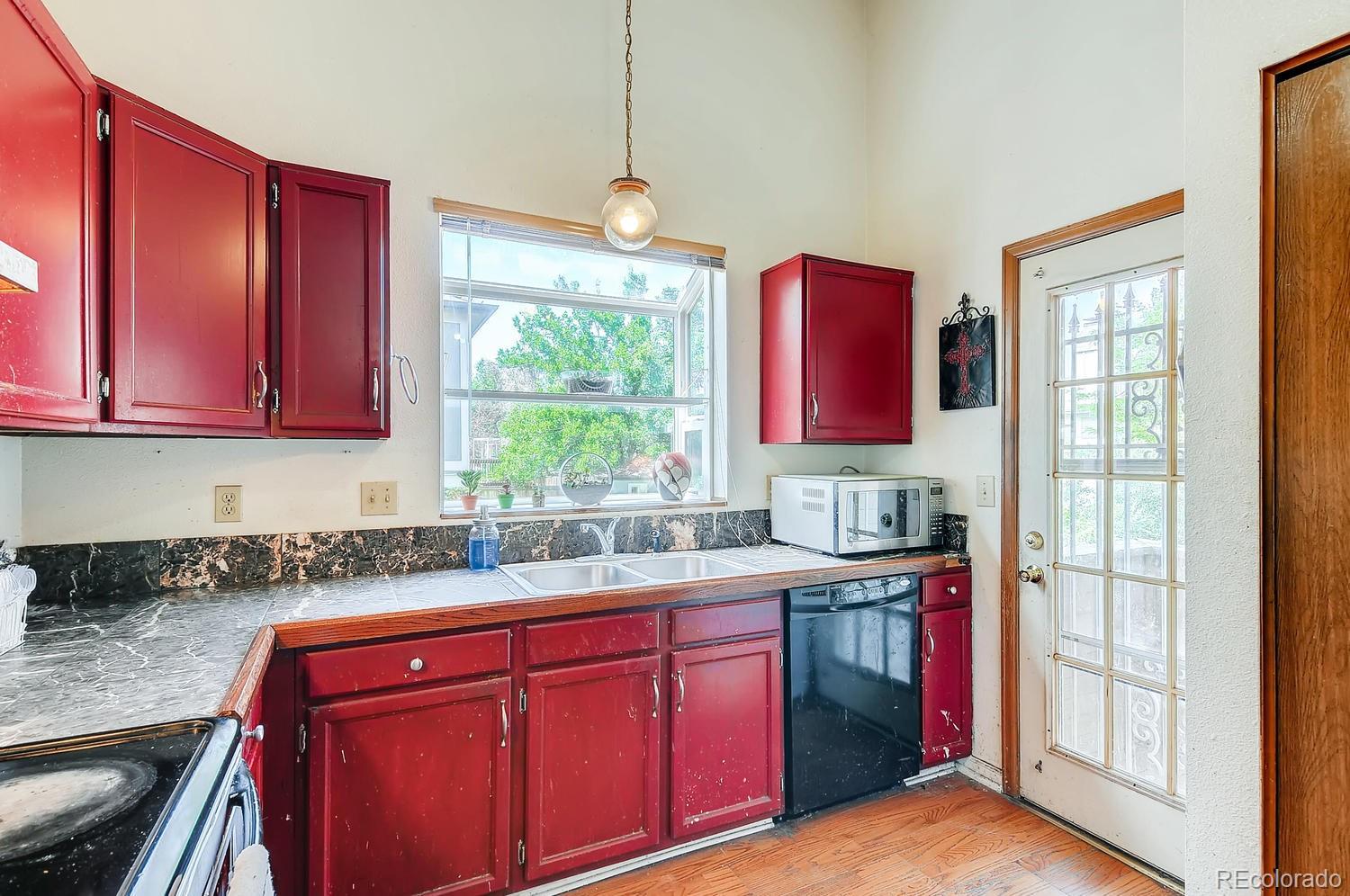 8584 Rabbitbrush Way Parker, CO 80134 - Photo 11 of 27 Gallery Image 11