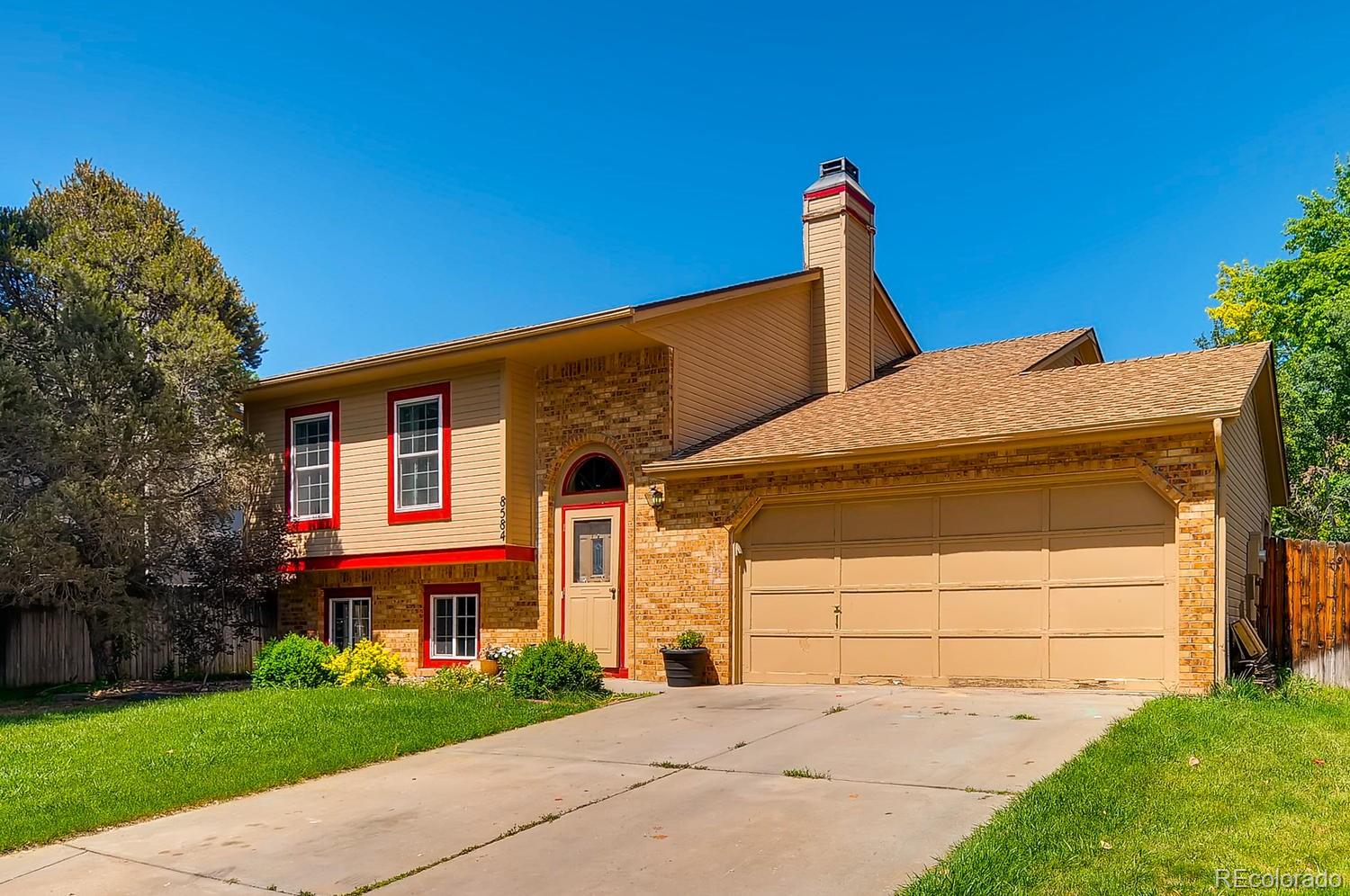 8584 Rabbitbrush Way Parker, CO 80134 - Photo 3 of 27 Gallery Image 3