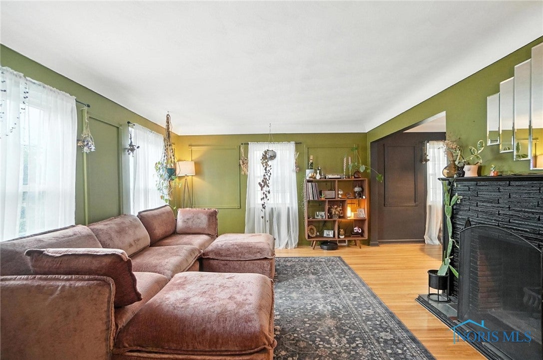 3647 Elmhurst Road Toledo, OH 43613 - Photo 4 of 44 Gallery Image 4