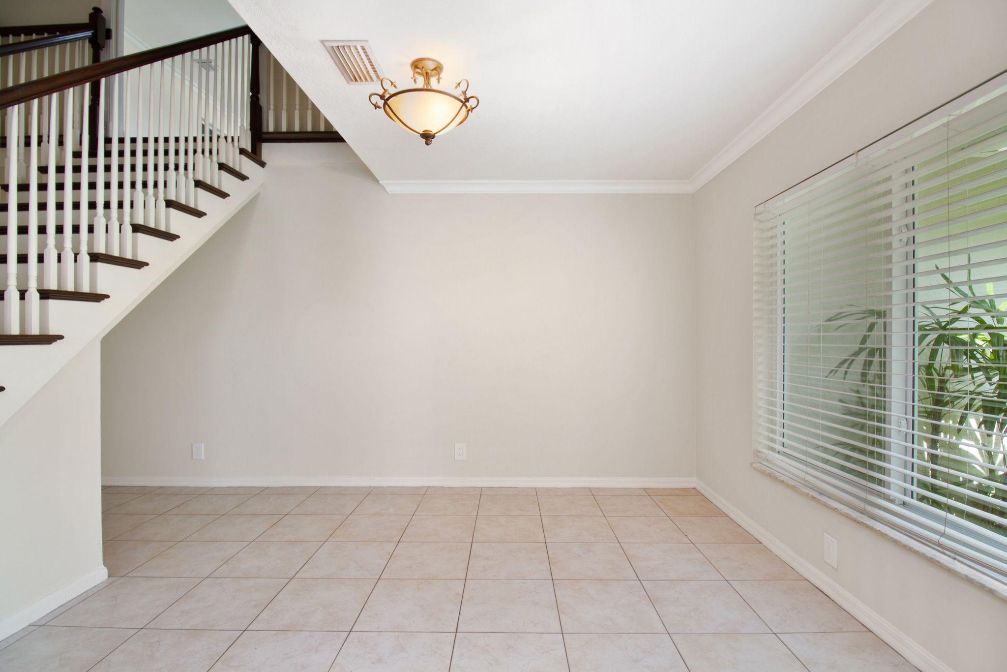 6298 Amberwoods Drive Boca Raton, FL 33433 - Photo 16 of 33 6298 AMBERWOODS FRONT ROOM