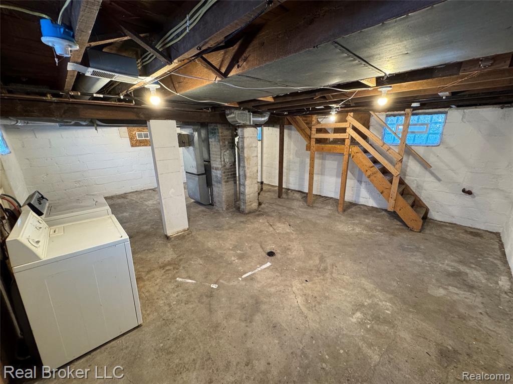86 Hamilton Street Pontiac, MI 48342 - Photo 24 of 26