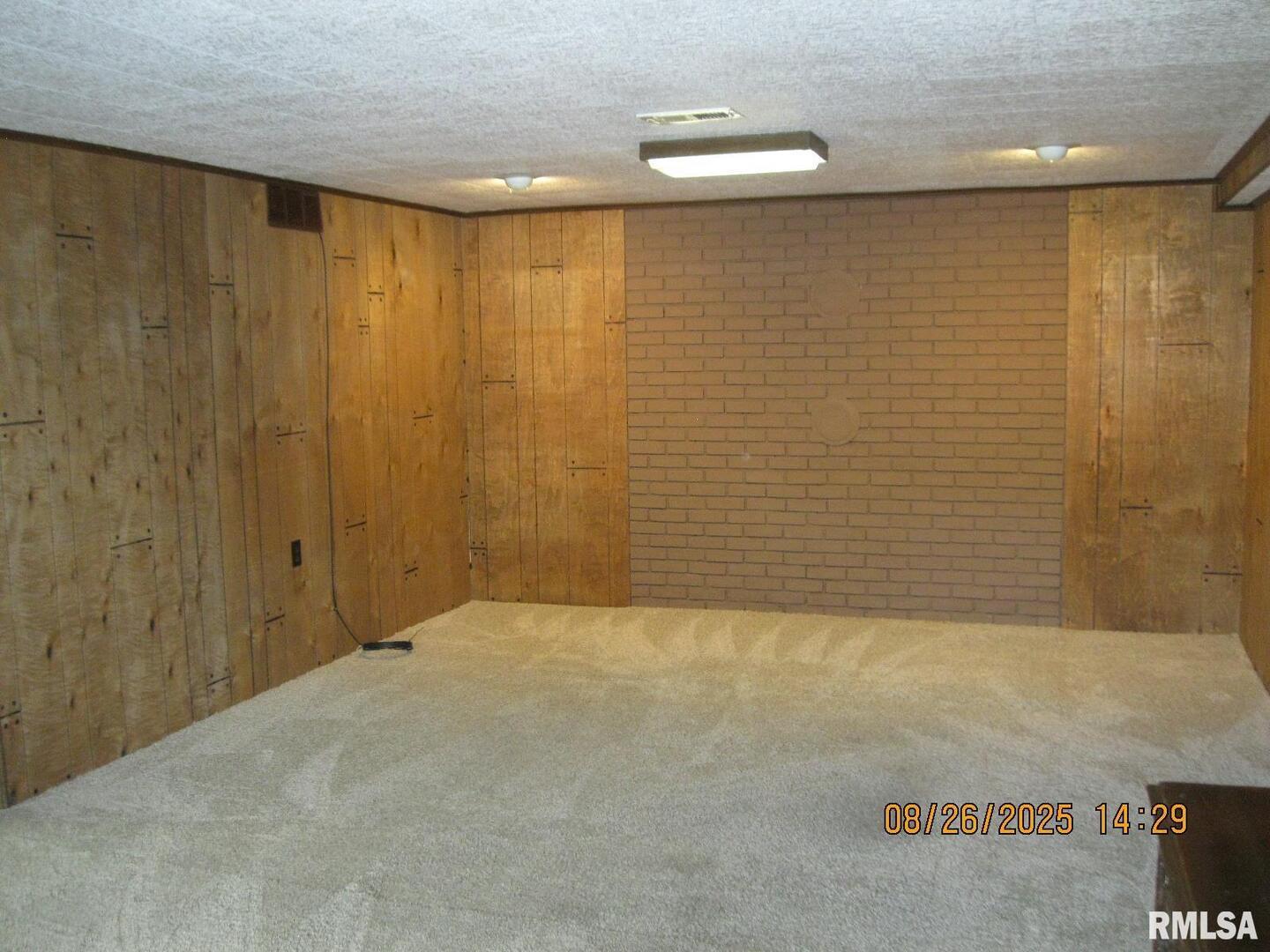 301 North Church Street Albany, IL 61230 - Photo 9 of 21