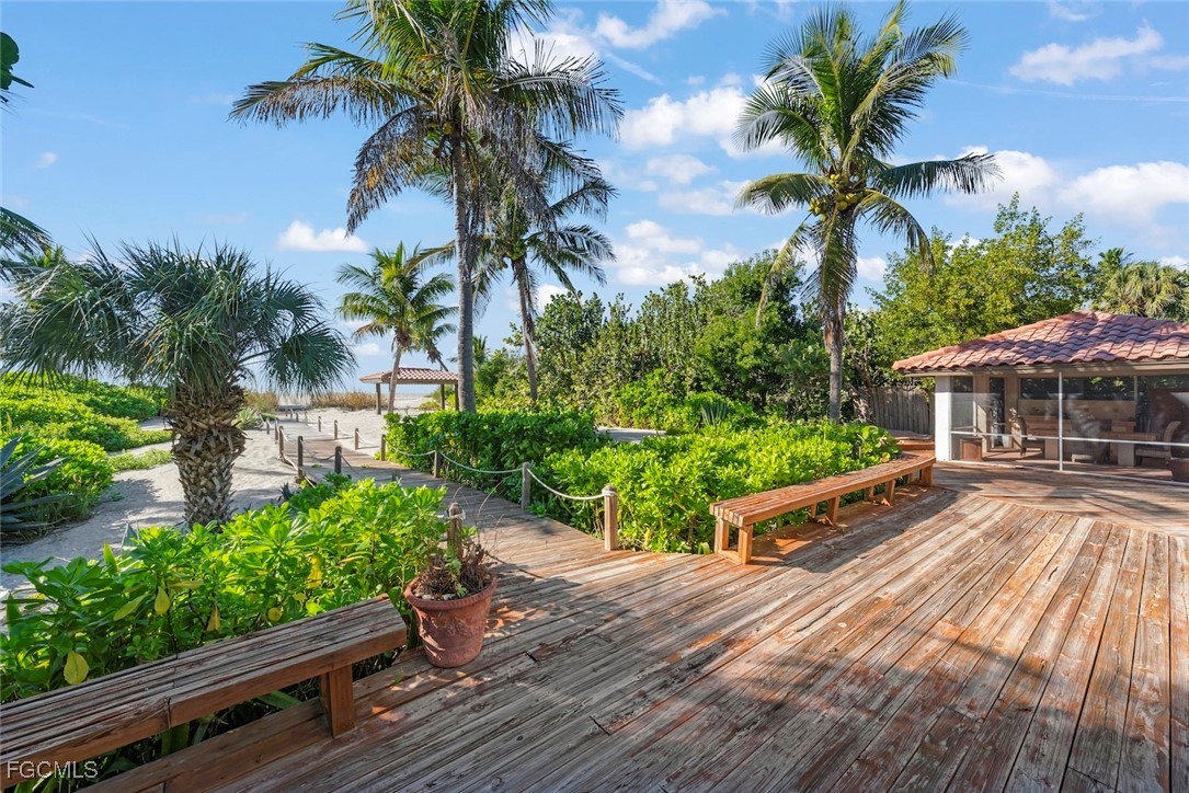 16632 Captiva Drive Captiva, FL 33924 - Photo 12 of 38 a view of a backyard with potted plants