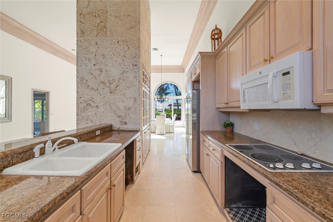 16632 Captiva Drive Captiva, FL 33924 - Photo 17 of 38