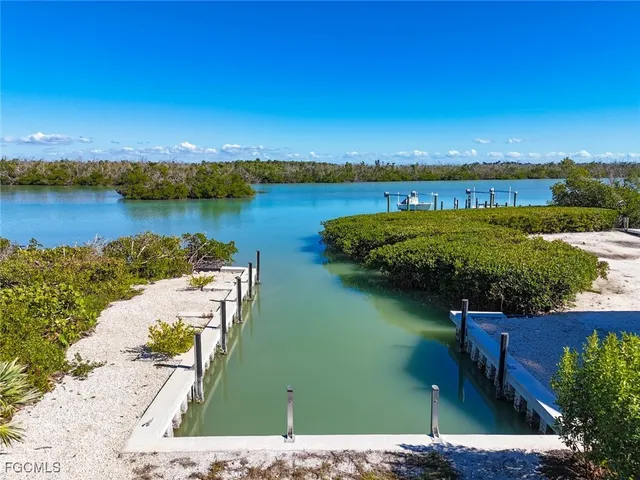 $5,950,000 | 16632 Captiva Drive, Captiva, FL 33924