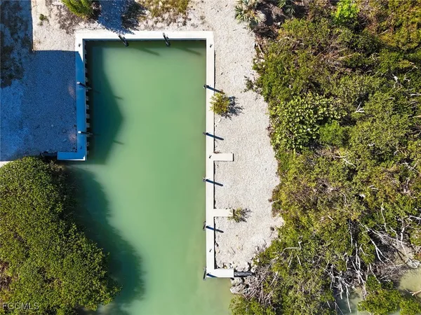 $5,950,000 | 16632 Captiva Drive, Captiva, FL 33924