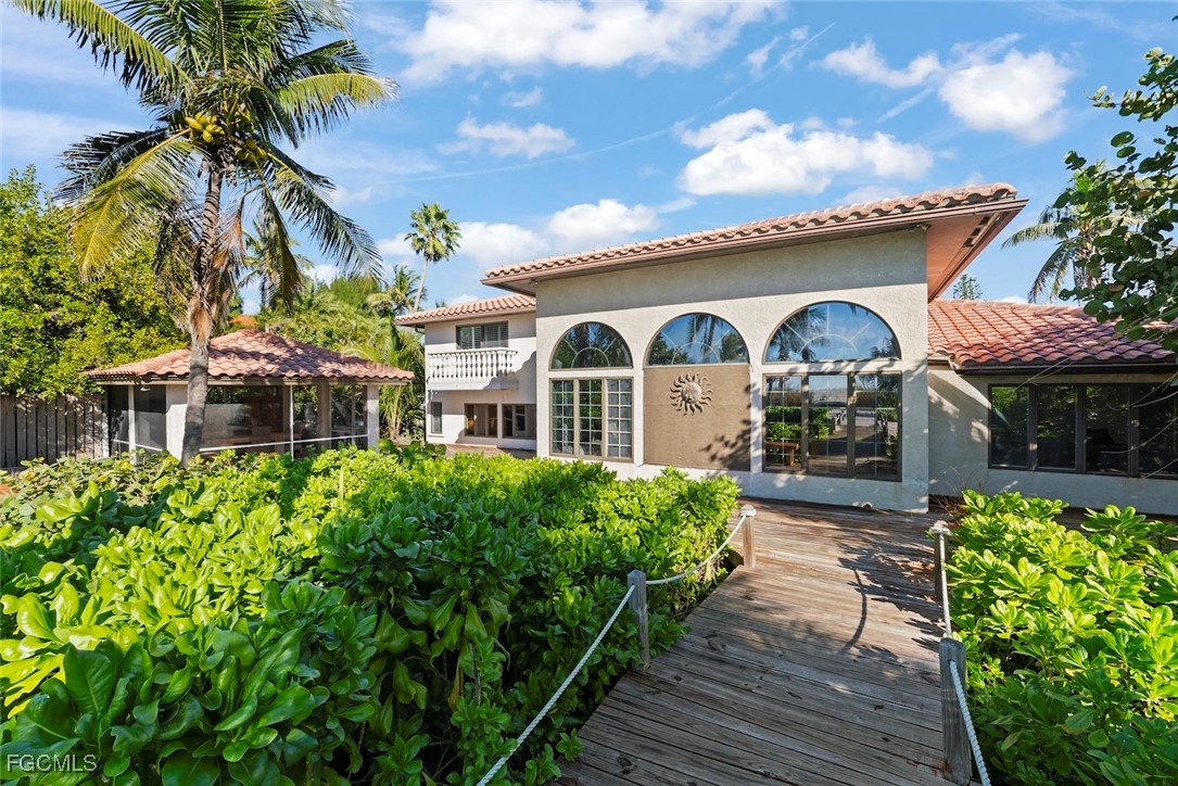 16632 Captiva Drive Captiva, FL 33924 - Photo 8 of 38