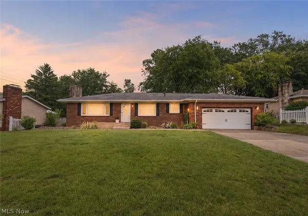 $295,000 | 13484 Judy Avenue Northwest, Uniontown, OH 44685