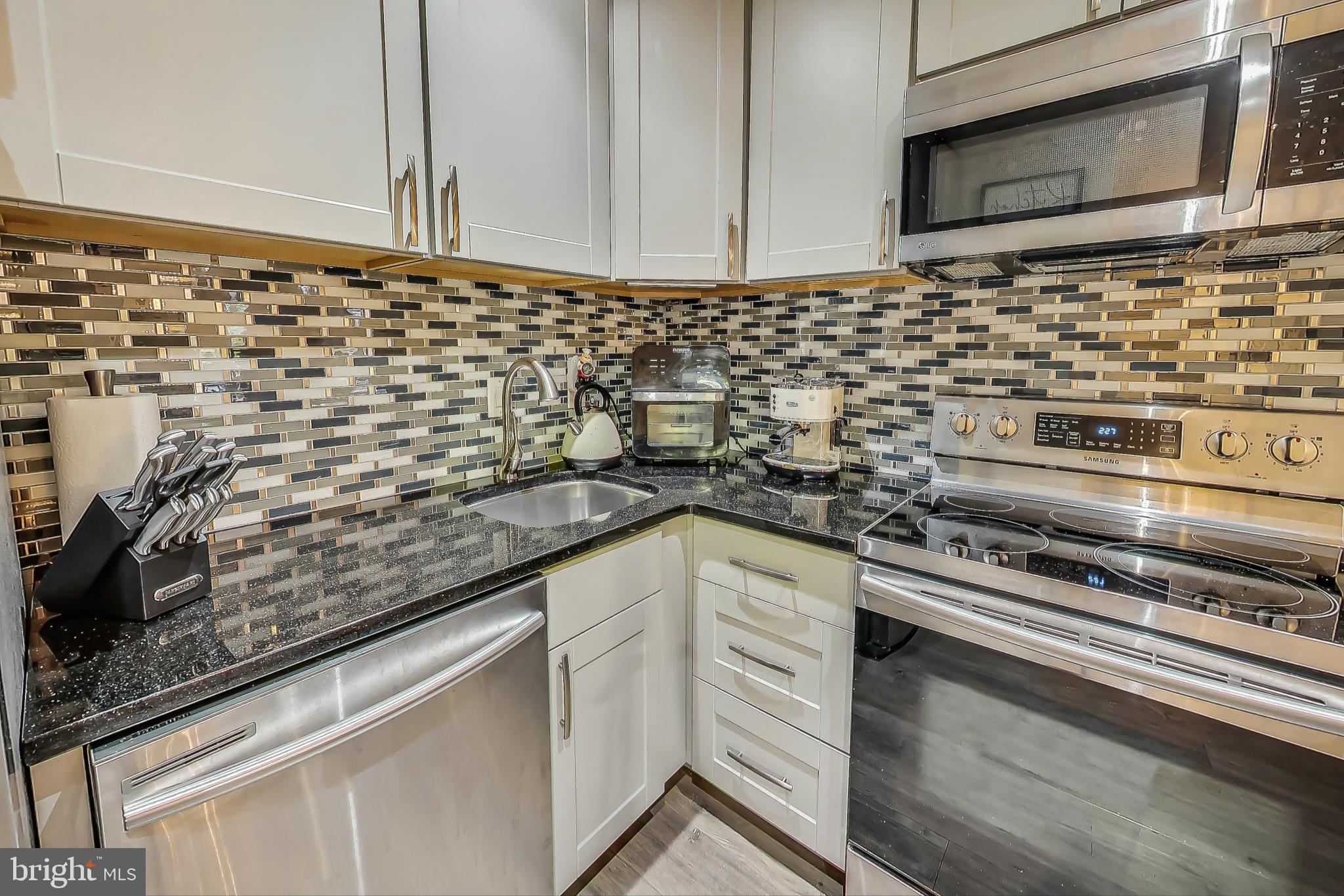 3245 Rio Drive, Unit 211 Falls Church, VA 22041 - Photo 14 of 40