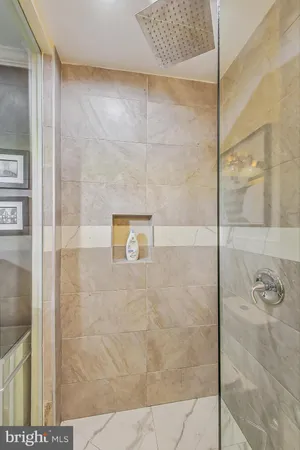 $2,500 | 3245 Rio Drive, Unit 211, Falls Church, VA 22041