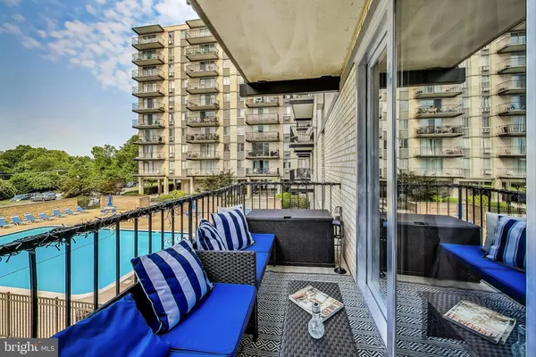$2,500 | 3245 Rio Drive, Unit 211, Falls Church, VA 22041