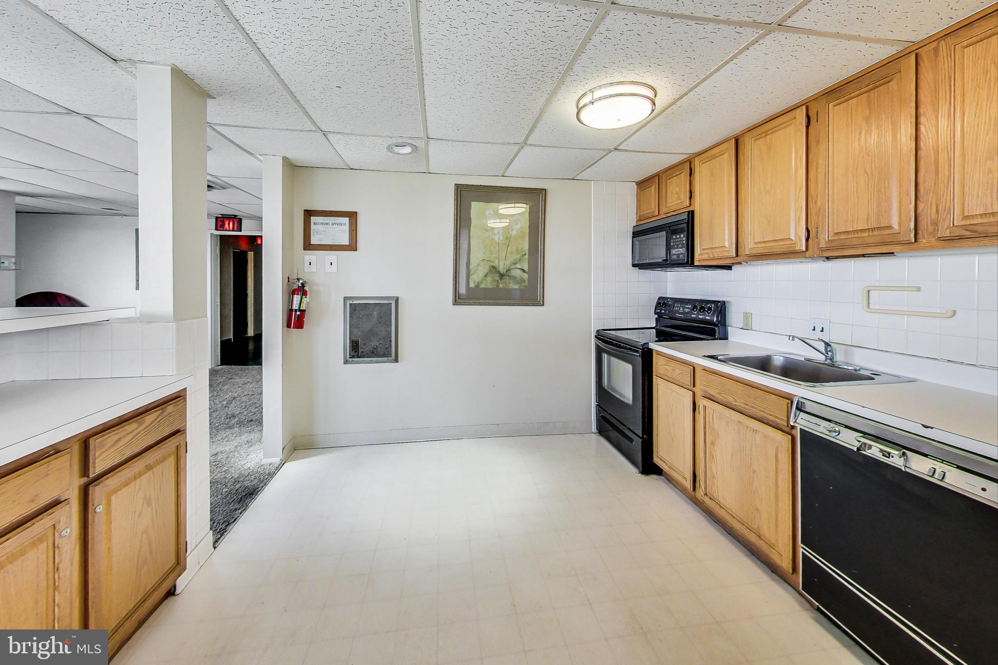 3245 Rio Drive, Unit 211 Falls Church, VA 22041 - Photo 38 of 40