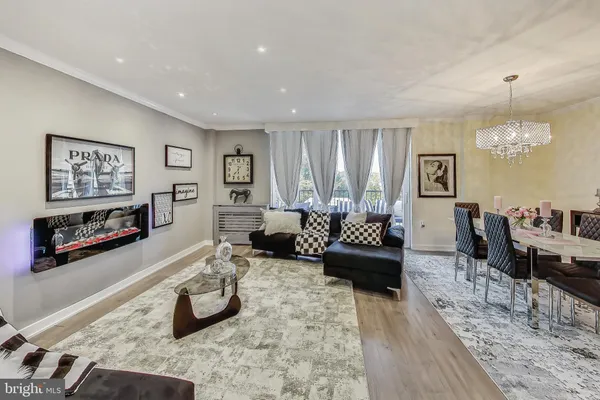$2,500 | 3245 Rio Drive, Unit 211, Falls Church, VA 22041