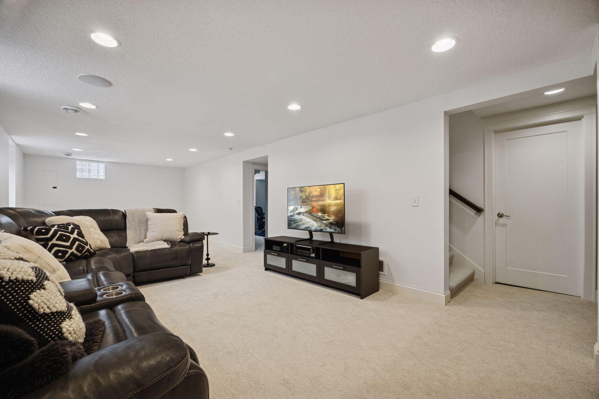 5248 Zenith Avenue South Minneapolis, MN 55410 - Photo 33 of 46