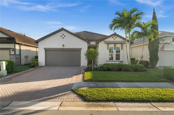$699,990 | 3292 Pilot Circle, Naples, FL 34120