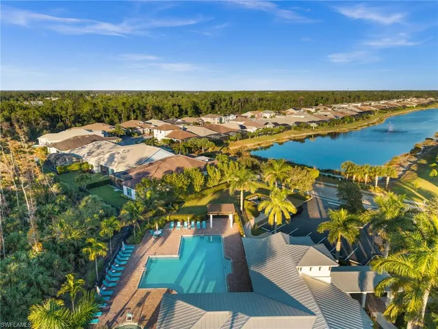 $699,990 | 3292 Pilot Circle, Naples, FL 34120