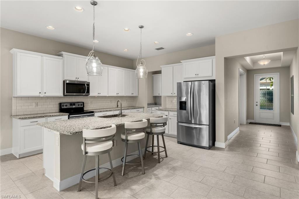 3292 Pilot Circle Naples, FL 34120 - Photo 4 of 45