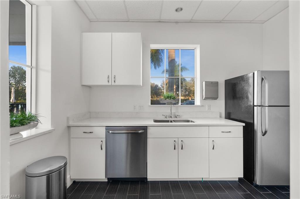 3292 Pilot Circle Naples, FL 34120 - Photo 6 of 45