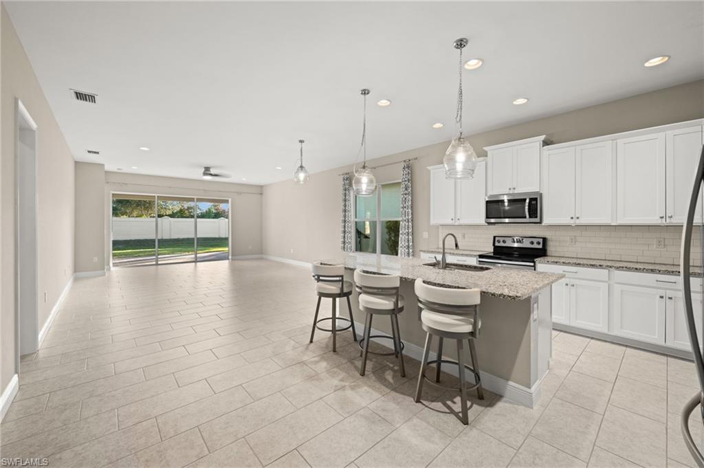 3292 Pilot Circle Naples, FL 34120 - Photo 7 of 45