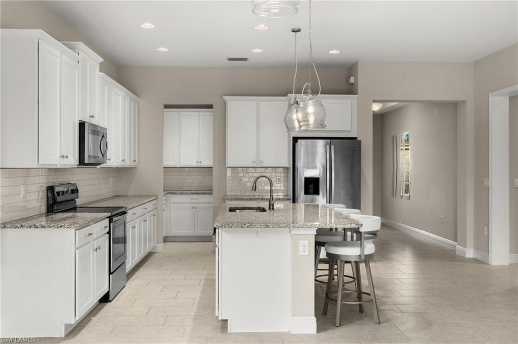 3292 Pilot Circle Naples, FL 34120 - Photo 8 of 45