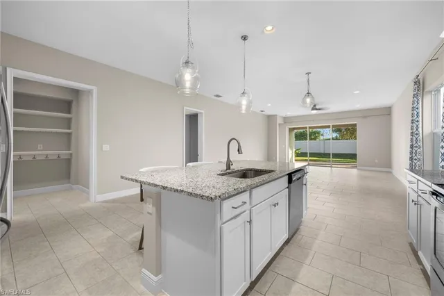 $699,990 | 3292 Pilot Circle, Naples, FL 34120