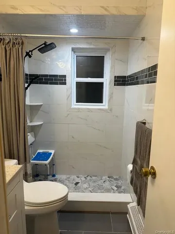 $295,000 | 224 Farber Drive, Unit 224, West Babylon, NY 11704