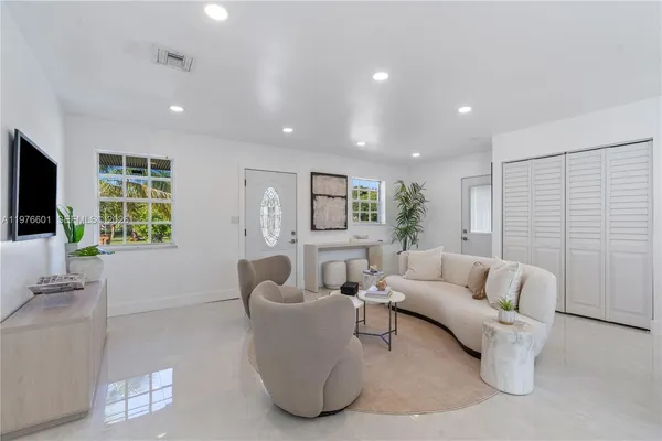 $429,900 | 1360 Southwest 6th Terrace, Deerfield Beach, FL 33441