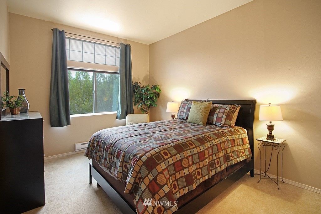 15325 Southeast 155th Place, Unit X2 Renton, WA 98058 - Photo 8 of 13 Gallery Image 8