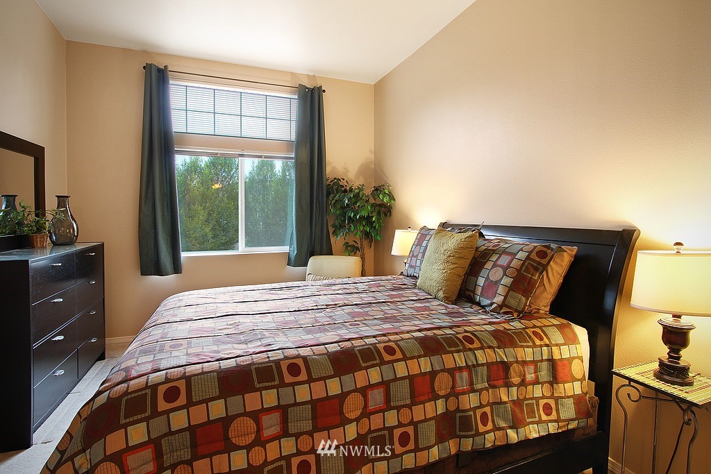 15325 Southeast 155th Place, Unit X2 Renton, WA 98058 - Photo 9 of 13 Gallery Image 9
