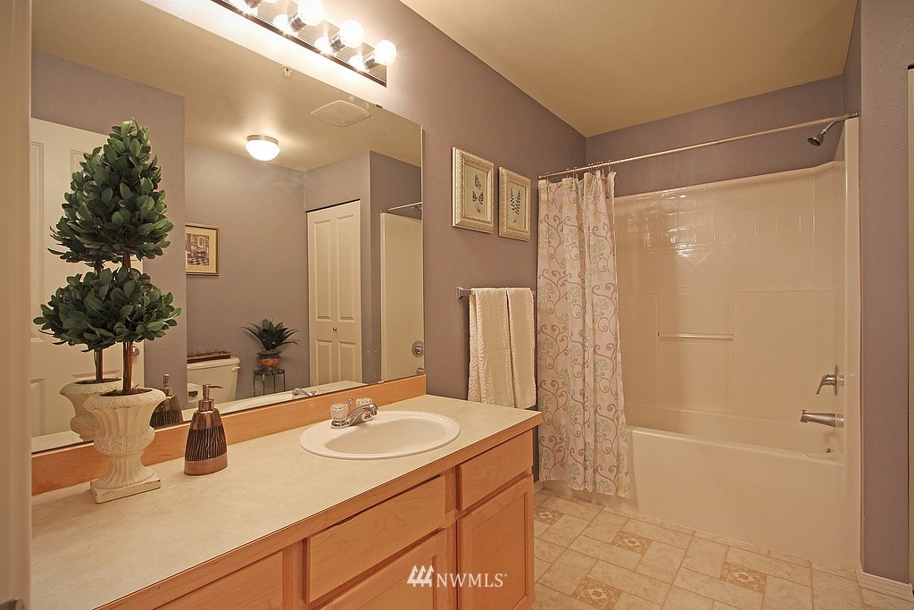 15325 Southeast 155th Place, Unit X2 Renton, WA 98058 - Photo 10 of 13 Gallery Image 10