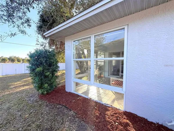 $1,600 | 504 Rose Apple Circle, Port Charlotte, FL 33954