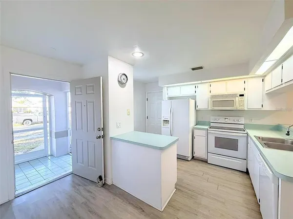 $1,600 | 504 Rose Apple Circle, Port Charlotte, FL 33954