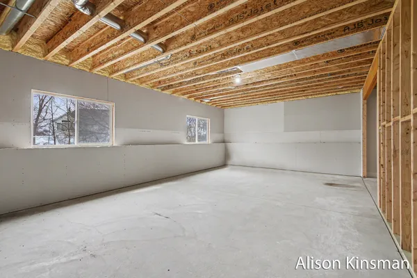 $525,000 | 2764 Woodhaven Court Southwest, Byron Center, MI 49315