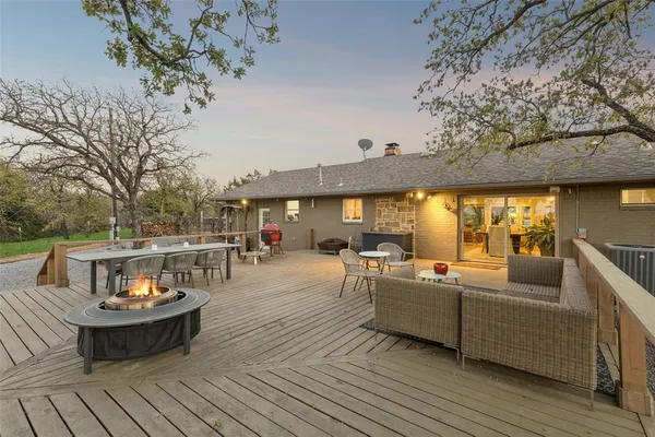 $1,225,000 | 100 Swisher Road, Shady Shores, TX 76208