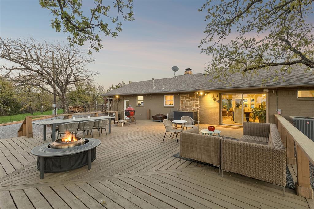 100 Swisher Road Shady Shores, TX 76208 - Photo 2 of 40