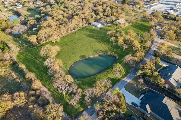 $1,225,000 | 100 Swisher Road, Shady Shores, TX 76208