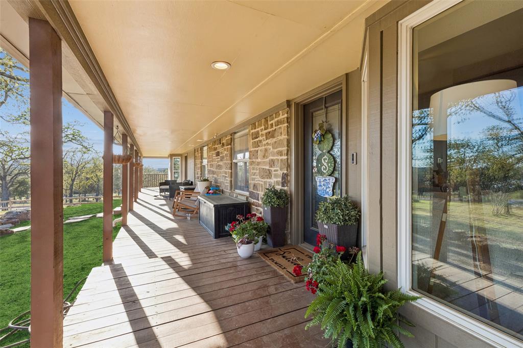 100 Swisher Road Shady Shores, TX 76208 - Photo 5 of 40