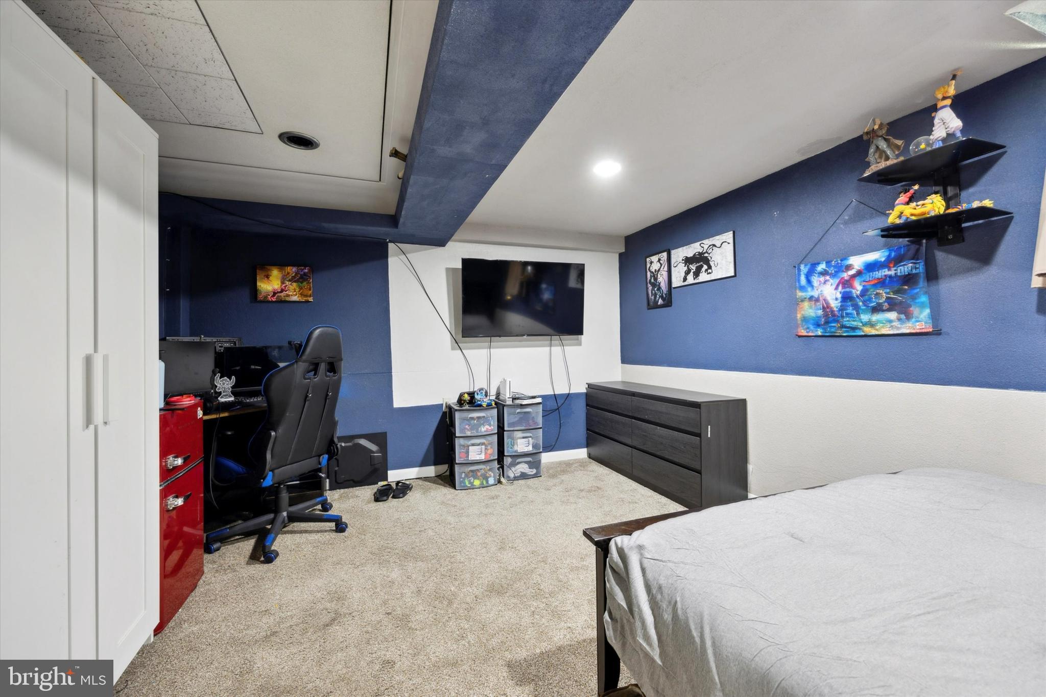 110 North State Road Springfield, PA 19064 - Photo 14 of 25 Basement bedroom #5 (bonus bedroom)